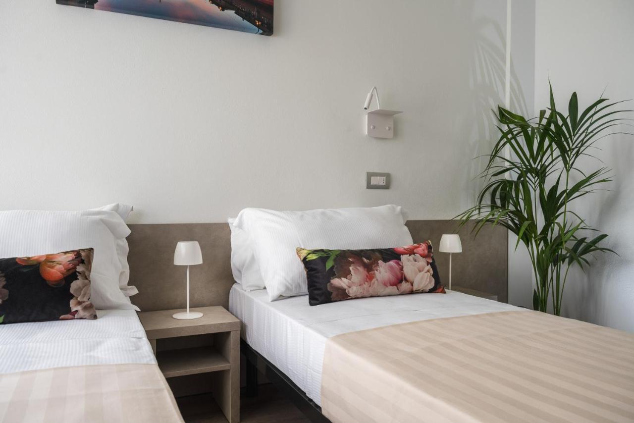Nido Suite & Apartments เชเซนาติโก ภายนอก รูปภาพ