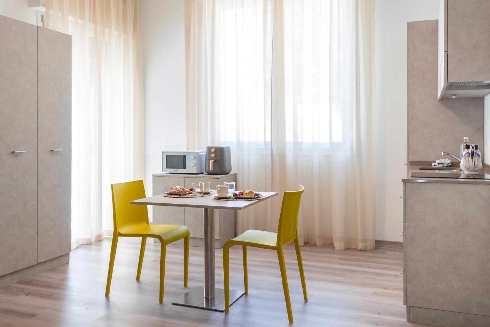 Nido Suite & Apartments เชเซนาติโก ภายนอก รูปภาพ